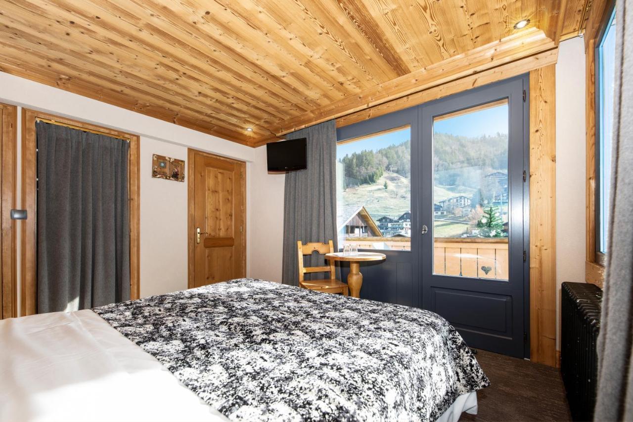 Hotel-Chalet Les Ecureuils Restaurant, Piscine, Garage Le Grand-Bornand Kültér fotó
