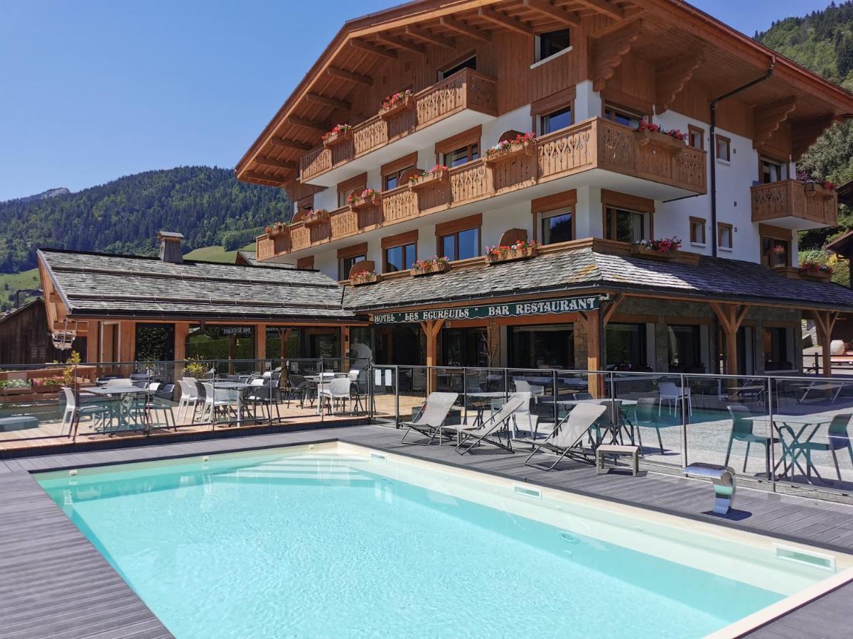Hotel-Chalet Les Ecureuils Restaurant, Piscine, Garage Le Grand-Bornand Kültér fotó