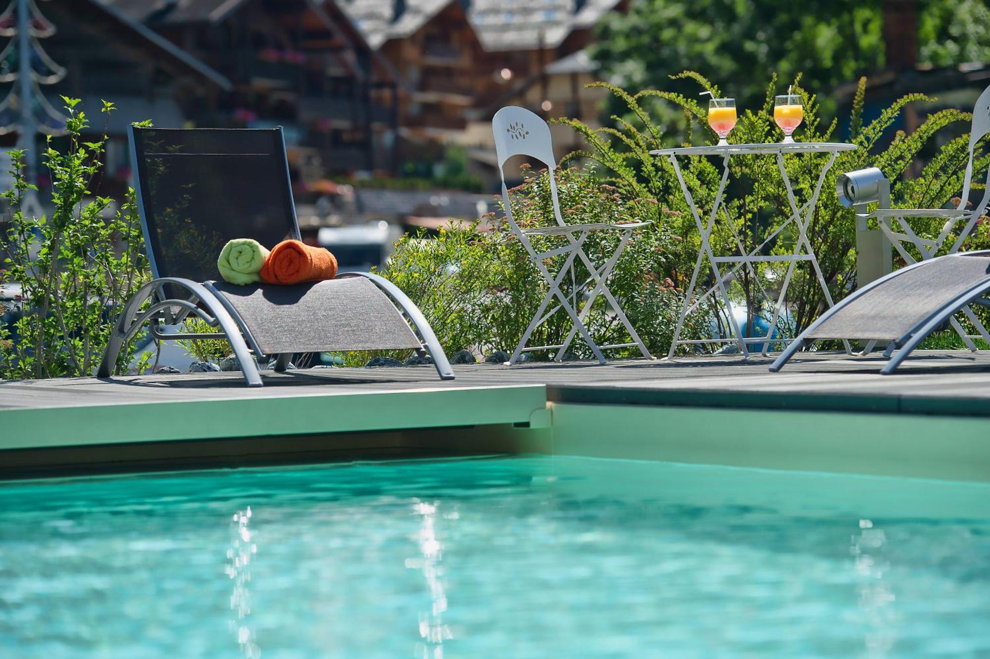 Hotel-Chalet Les Ecureuils Restaurant, Piscine, Jardin Garage Le Grand-Bornand Kültér fotó