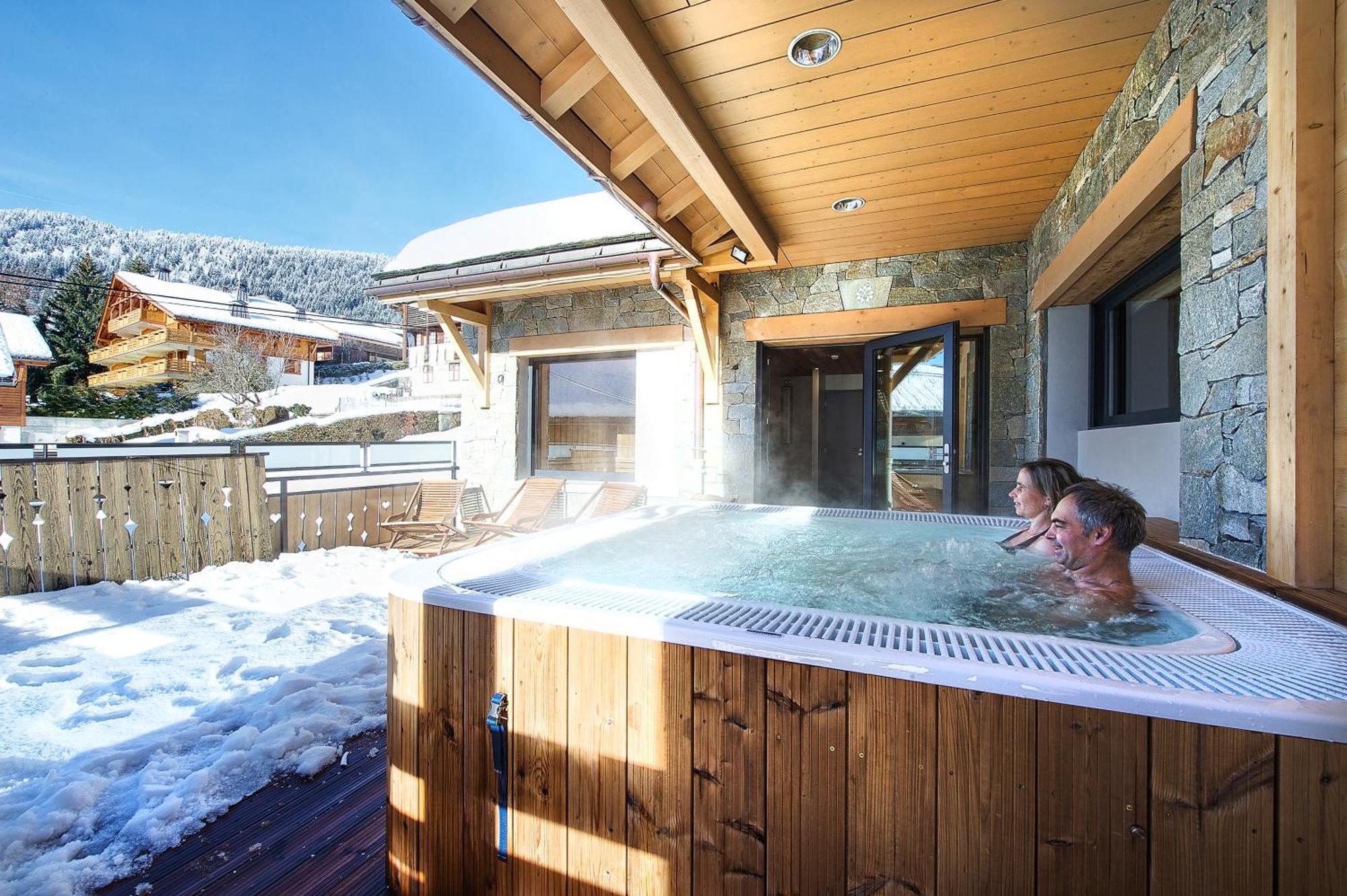 Hotel-Chalet Les Ecureuils Restaurant, Piscine, Jardin Garage Le Grand-Bornand Kültér fotó